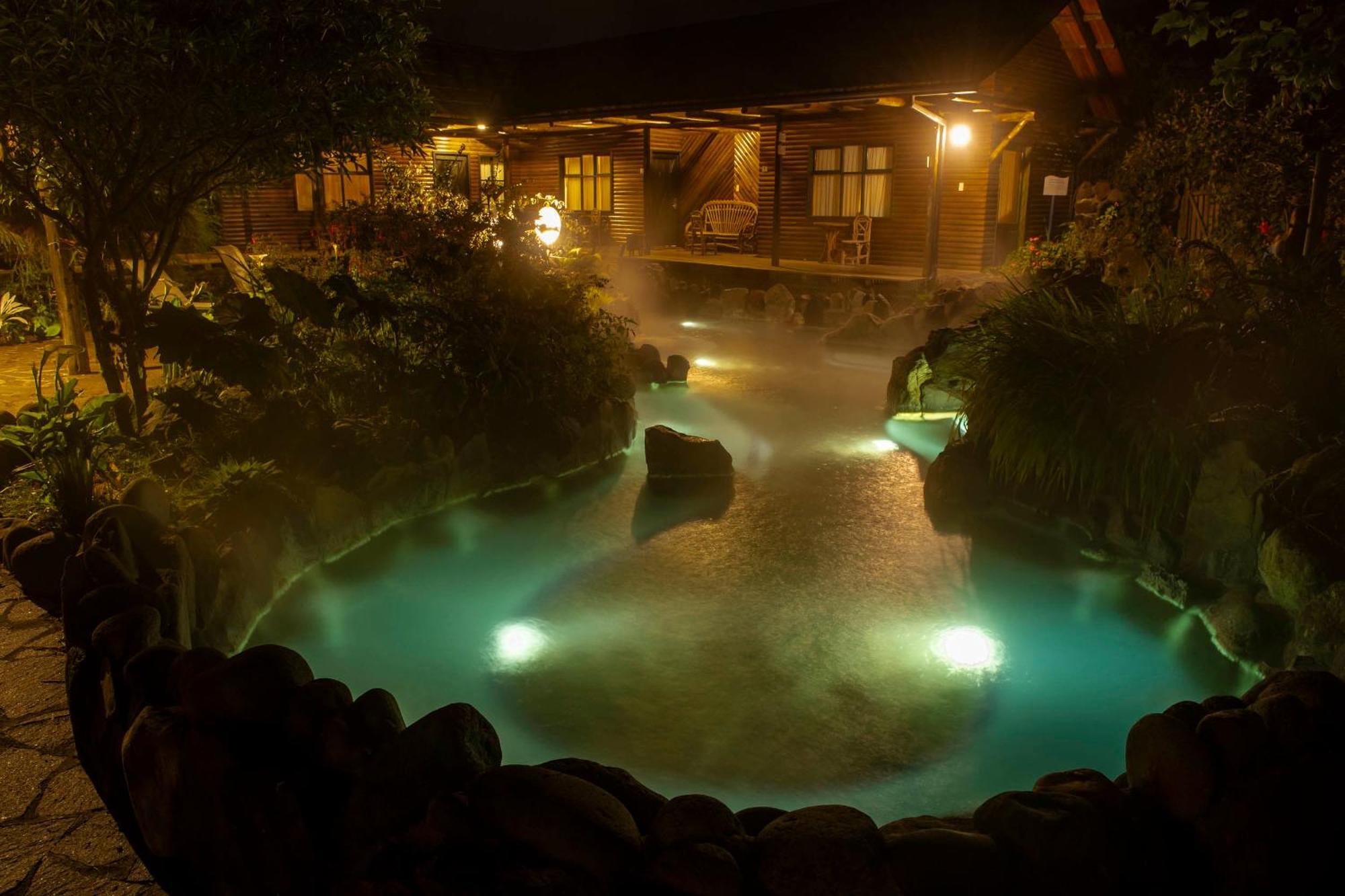 ホテル テルマス デ パパラクタ パパリャクタ エクステリア 写真 A hot spring in Japan