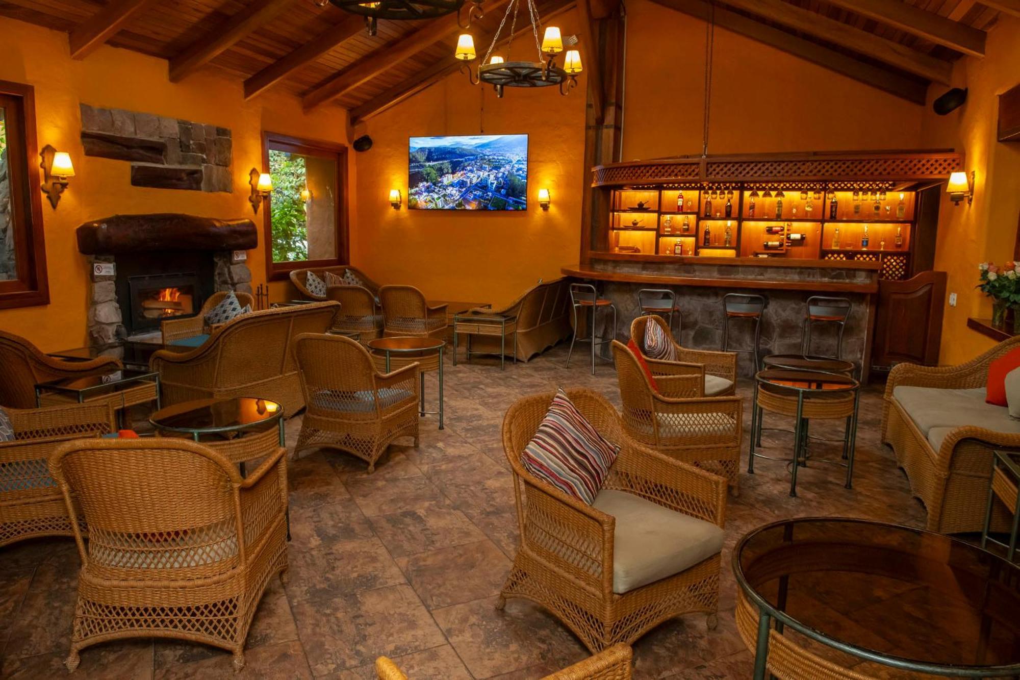 ホテル テルマス デ パパラクタ パパリャクタ エクステリア 写真 The interior of the restaurant