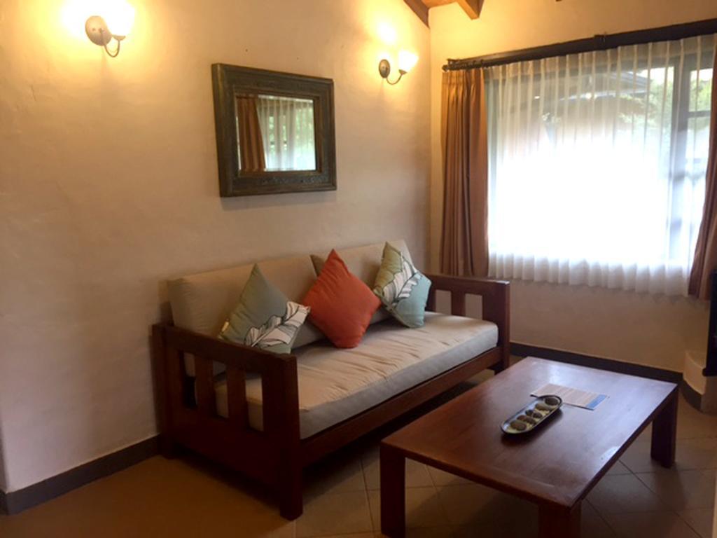 ホテル テルマス デ パパラクタ パパリャクタ エクステリア 写真 A living room at the hotel