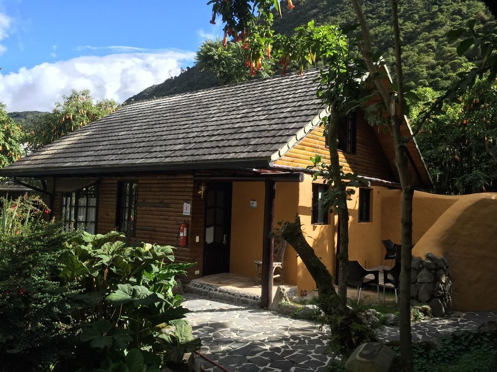 ホテル テルマス デ パパラクタ パパリャクタ エクステリア 写真 The house of the writer in the village of Viduše